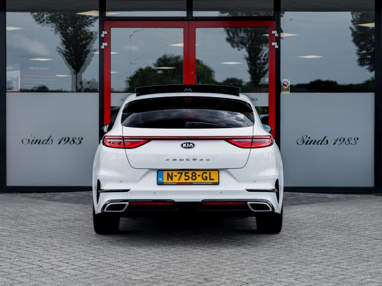 Kia ProCeed