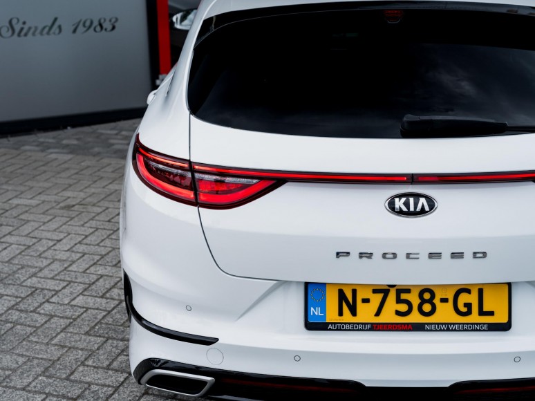 Kia ProCeed