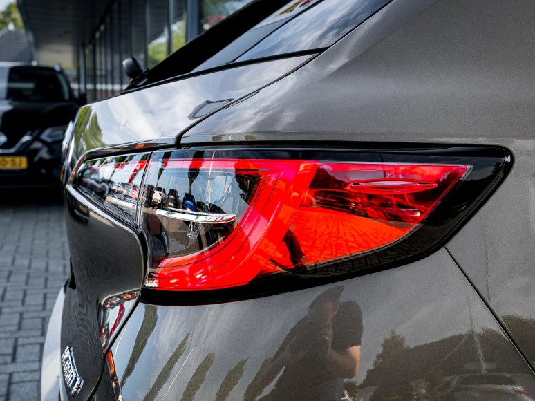 Toyota Corolla Touring Sports