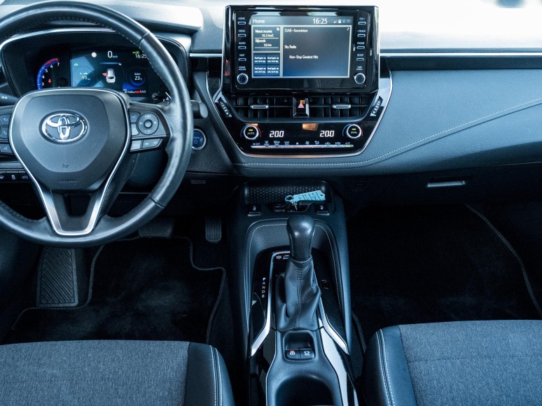 Toyota Corolla Touring Sports